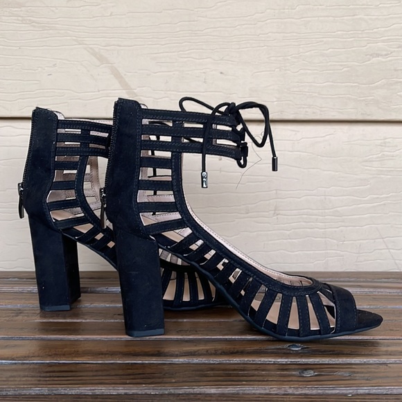 Black Heels - Cut Out - Franco Sarto - Picture 4 of 8